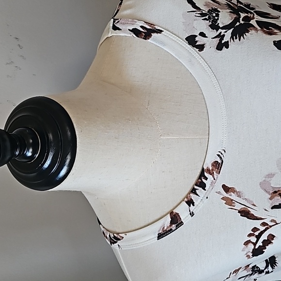 Maurices Off-White Floral Print Short Sleeve Tee NWT - Picture 5 of 11